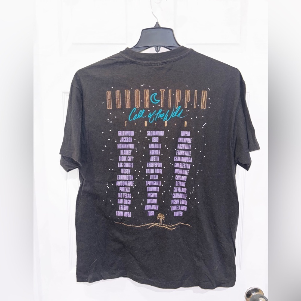 VINTAGE 1993 Aaron Tippin- Call of the Wild Tour Tee SZ - XL - Picture 5 of 7